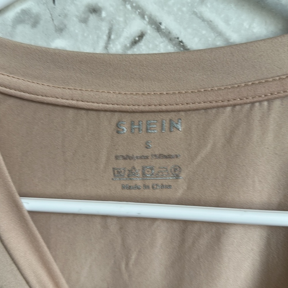 Tan '90s Baby tee - Picture 2 of 3